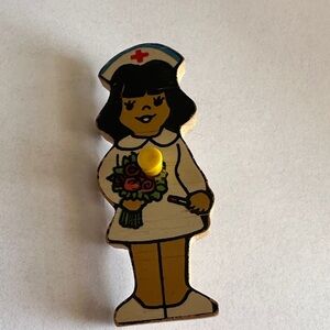Vintage Nurse Wooden Peg Doll Brooch pin- White & Yellow